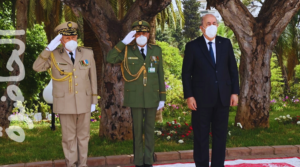 Read more about the article الجزائر: 25 مليار دولار للتسلح بينما الشعب يعاني الفقر !